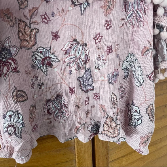 Aeropostale Purple Floral Ruffled Sleeve Autumn Top Sz Small - Picture 6 of 8